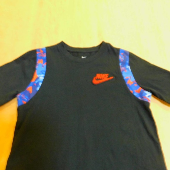 The Nike Tee Hoopfly Childs Large - Picture 2 of 5